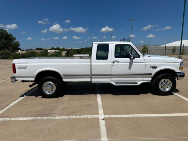 1997 Ford F-250 XLT 4x4 - Image 5