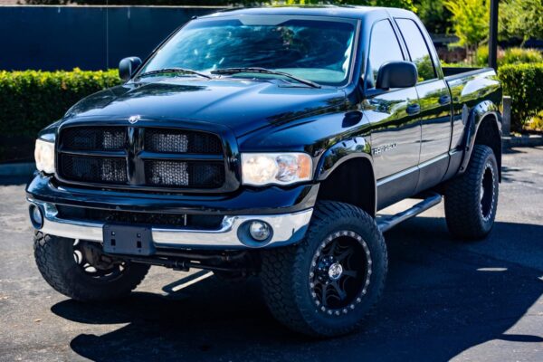 2005 Dodge Ram 2500 SLT 4x4  Watch 5.9-Liter Cummins Turbodiesel, 4WD, Some Modifications - Image 6