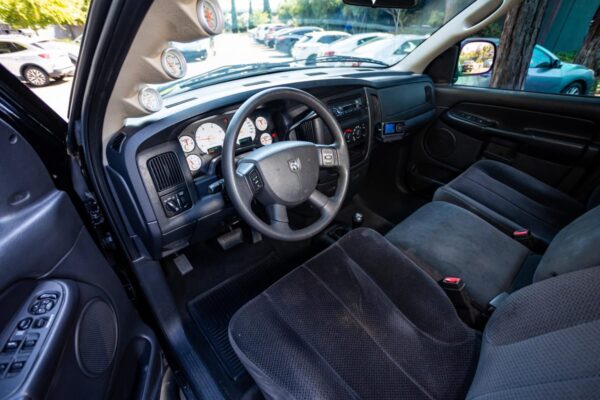 2005 Dodge Ram 2500 SLT 4x4  Watch 5.9-Liter Cummins Turbodiesel, 4WD, Some Modifications - Image 180