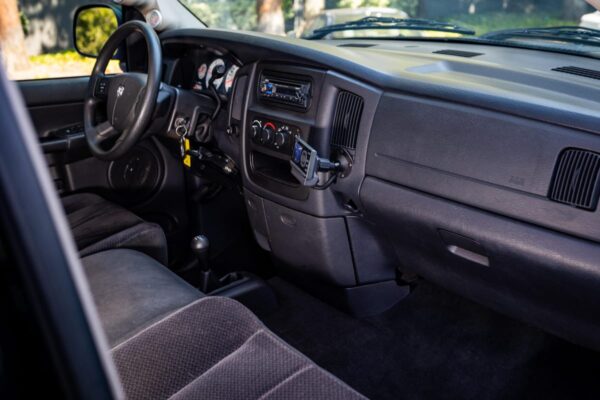 2005 Dodge Ram 2500 SLT 4x4  Watch 5.9-Liter Cummins Turbodiesel, 4WD, Some Modifications - Image 197