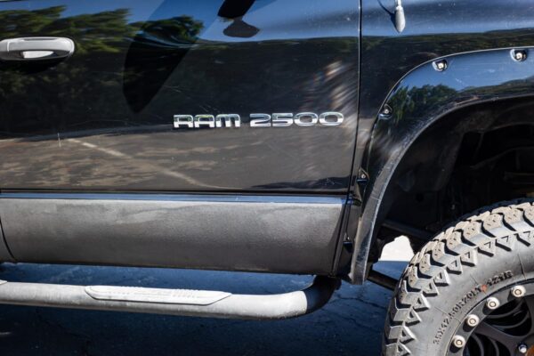 2005 Dodge Ram 2500 SLT 4x4  Watch 5.9-Liter Cummins Turbodiesel, 4WD, Some Modifications - Image 116