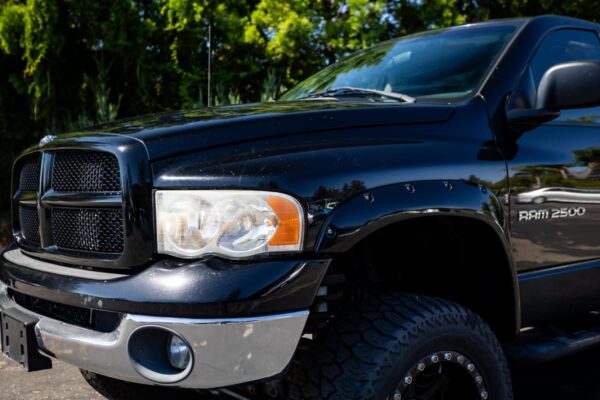 2005 Dodge Ram 2500 SLT 4x4  Watch 5.9-Liter Cummins Turbodiesel, 4WD, Some Modifications - Image 38