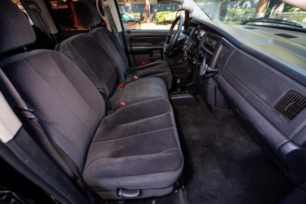 2005 Dodge Ram 2500 SLT 4x4  Watch 5.9-Liter Cummins Turbodiesel, 4WD, Some Modifications - Image 161