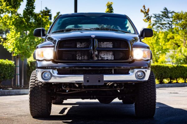 2005 Dodge Ram 2500 SLT 4x4  Watch 5.9-Liter Cummins Turbodiesel, 4WD, Some Modifications - Image 5