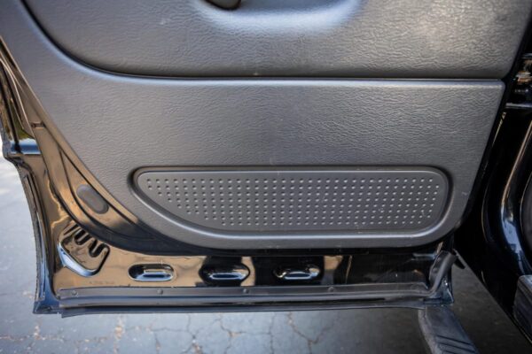 2005 Dodge Ram 2500 SLT 4x4  Watch 5.9-Liter Cummins Turbodiesel, 4WD, Some Modifications - Image 238