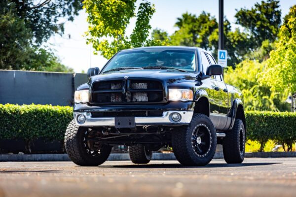 2005 Dodge Ram 2500 SLT 4x4  Watch 5.9-Liter Cummins Turbodiesel, 4WD, Some Modifications - Image 9