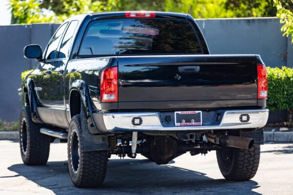 2005 Dodge Ram 2500 SLT 4x4  Watch 5.9-Liter Cummins Turbodiesel, 4WD, Some Modifications - Image 19