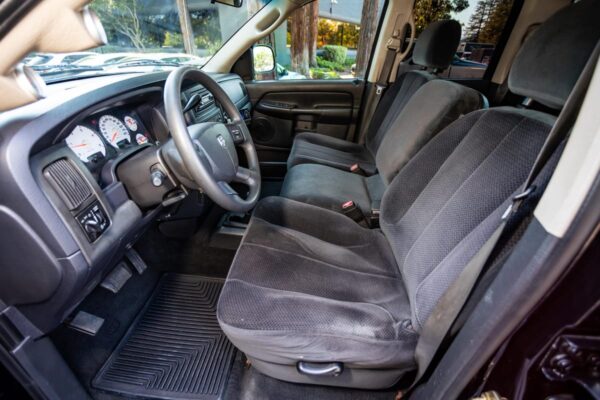 2005 Dodge Ram 2500 SLT 4x4  Watch 5.9-Liter Cummins Turbodiesel, 4WD, Some Modifications - Image 148