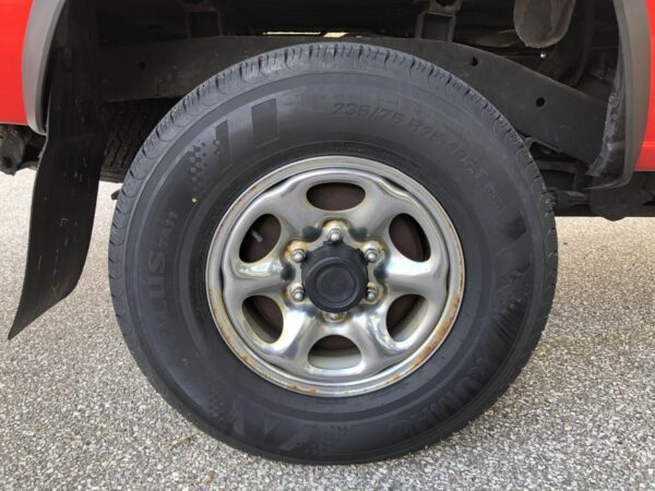 1993 Nissan Pickup 4x4 - Image 87