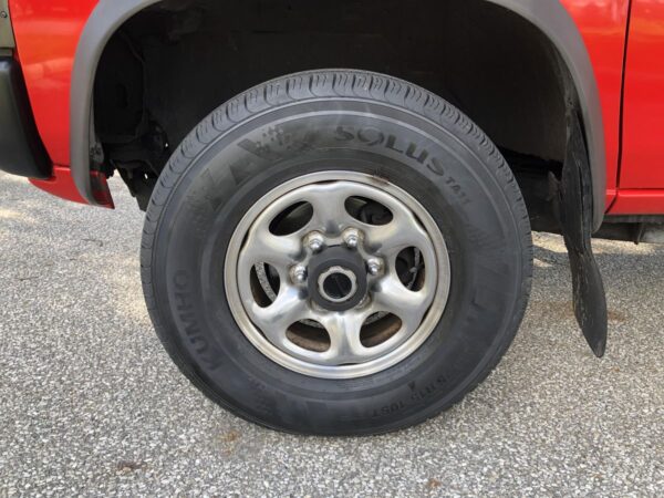 1993 Nissan Pickup 4x4 - Image 90