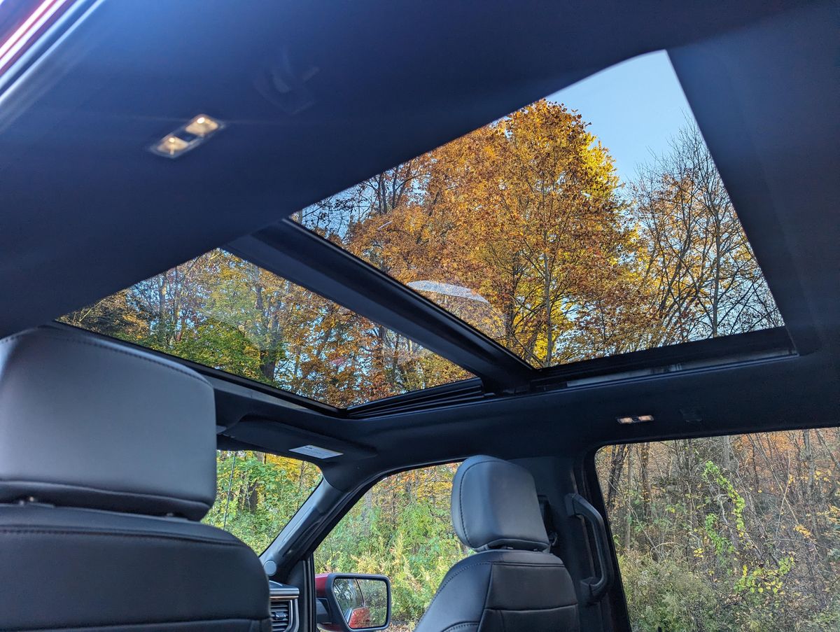 2022 Ford F-150 Lightning Lariat - Image 66