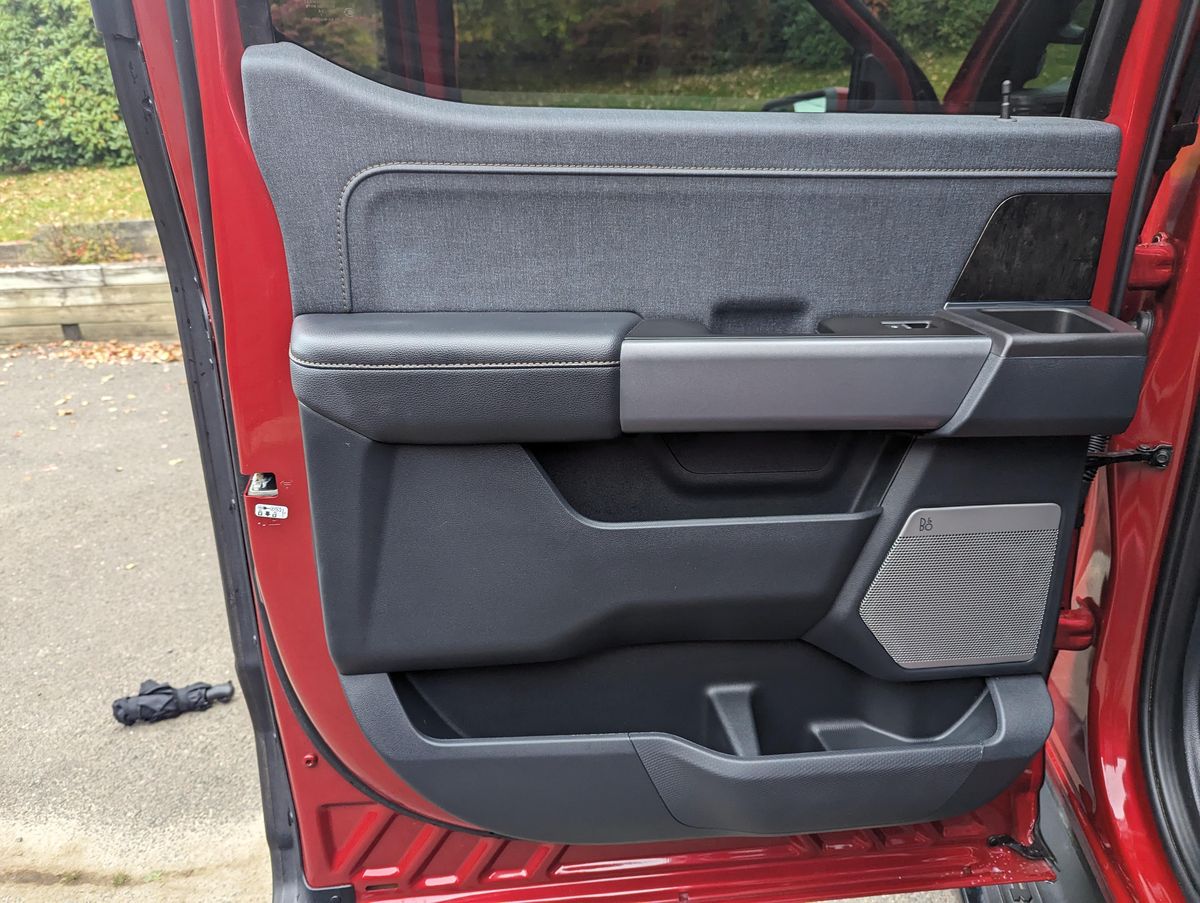 2022 Ford F-150 Lightning Lariat - Image 78