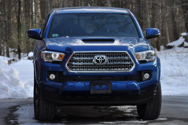 2017 Toyota Tacoma TRD Sport Access Cab 4x4 - Image 39