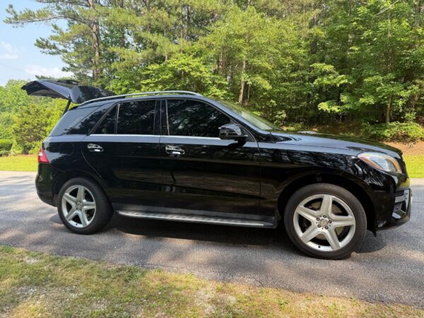 2014 Mercedes-Benz ML550 - Image 4