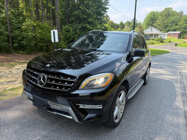 2014 Mercedes-Benz ML550 - Image 6