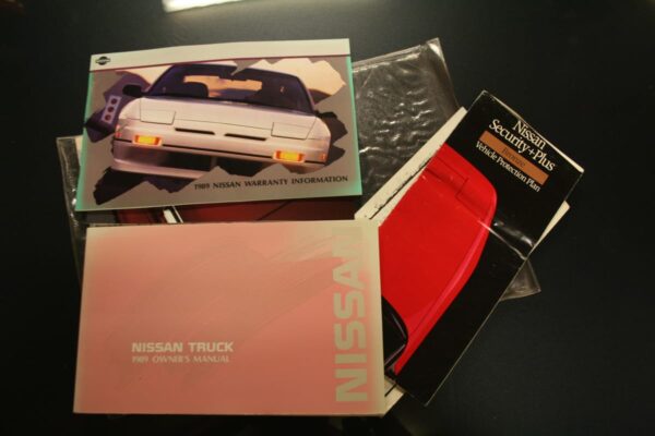1989 Nissan Pickup SE 4x4 - Image 76