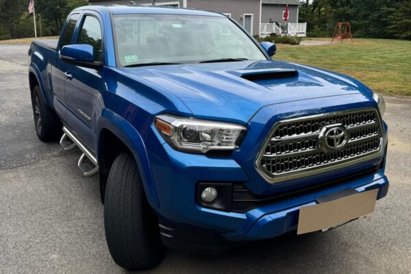 2017 Toyota Tacoma TRD Sport Access Cab 4x4 - Image 40
