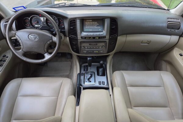 2006 Toyota Land Cruiser  Watch V8 Power, Full-Time 4WD, Locking Center Differential, Unmodified - Image 21