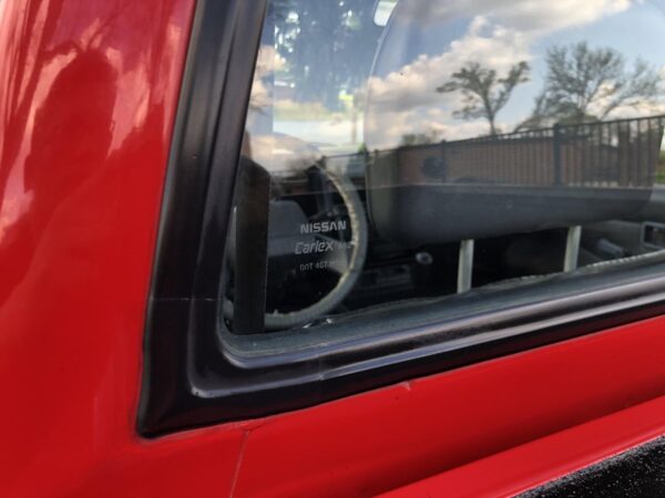 1993 Nissan Pickup 4x4 - Image 124