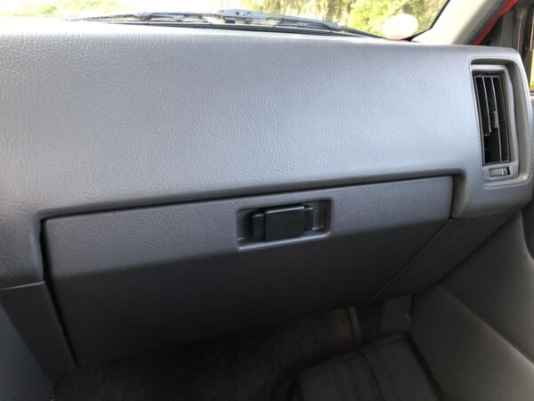 1993 Nissan Pickup 4x4 - Image 74
