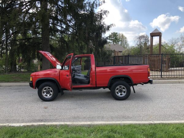 1993 Nissan Pickup 4x4 - Image 91