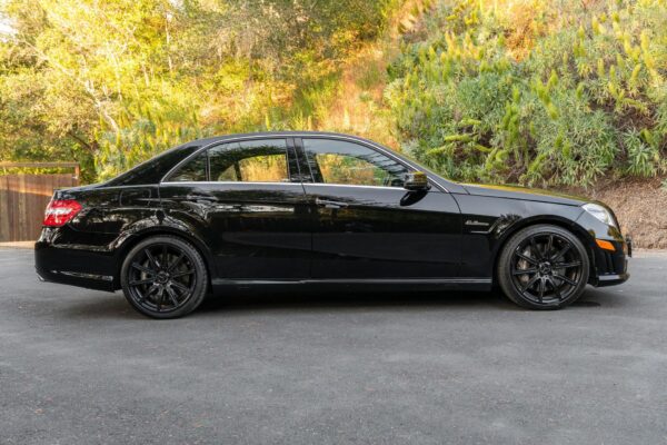2010 Mercedes-Benz E63 AMG Sedan