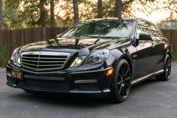 2010 Mercedes-Benz E63 AMG Sedan - Image 2