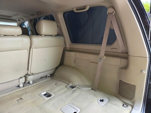 2006 Toyota Land Cruiser  Watch V8 Power, Full-Time 4WD, Locking Center Differential, Unmodified - Image 71