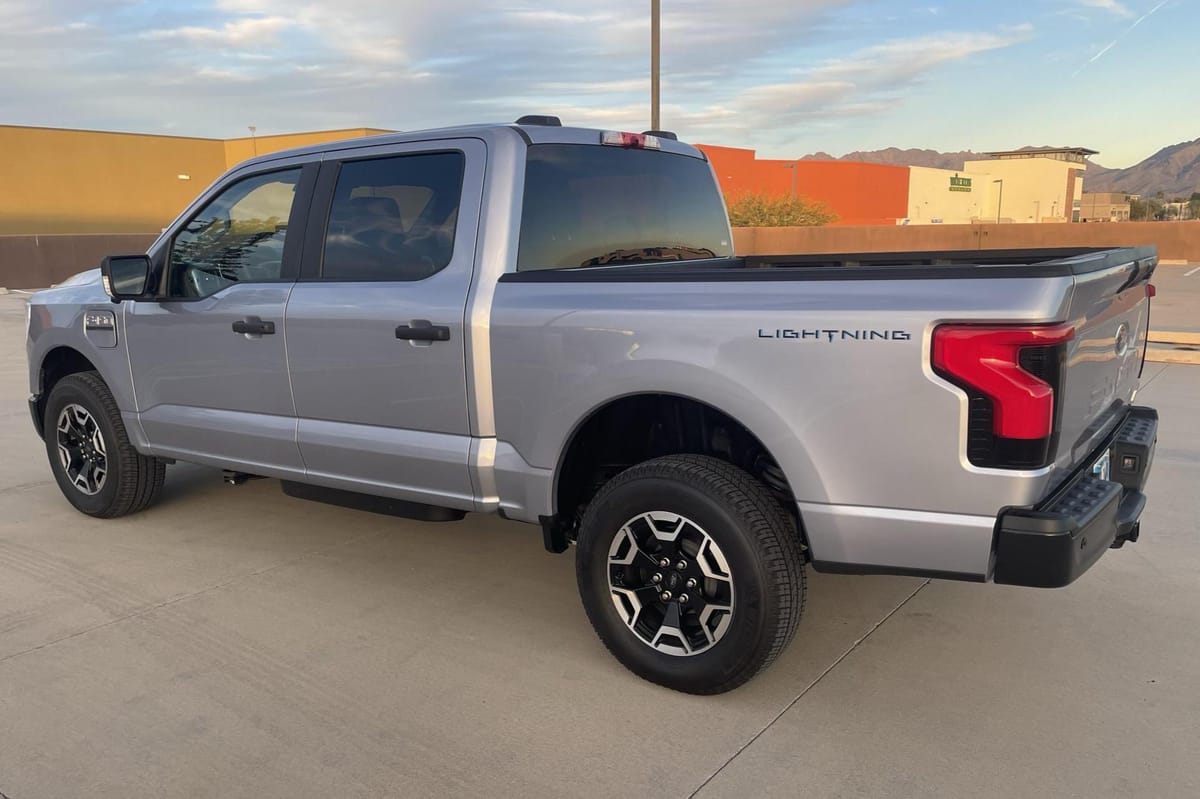 2022 Ford F-150 Lightning Pro - Image 5