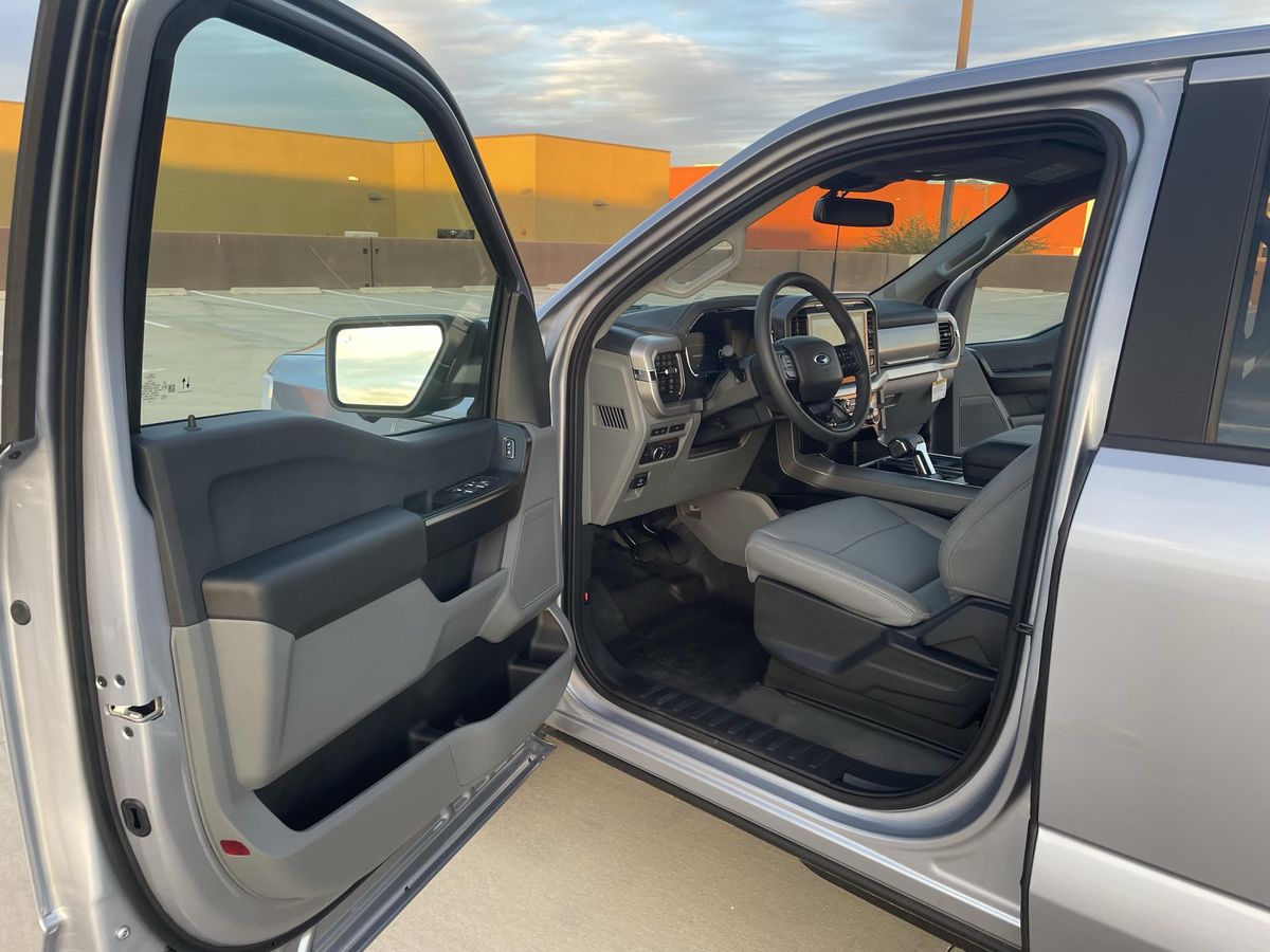 2022 Ford F-150 Lightning Pro - Image 45