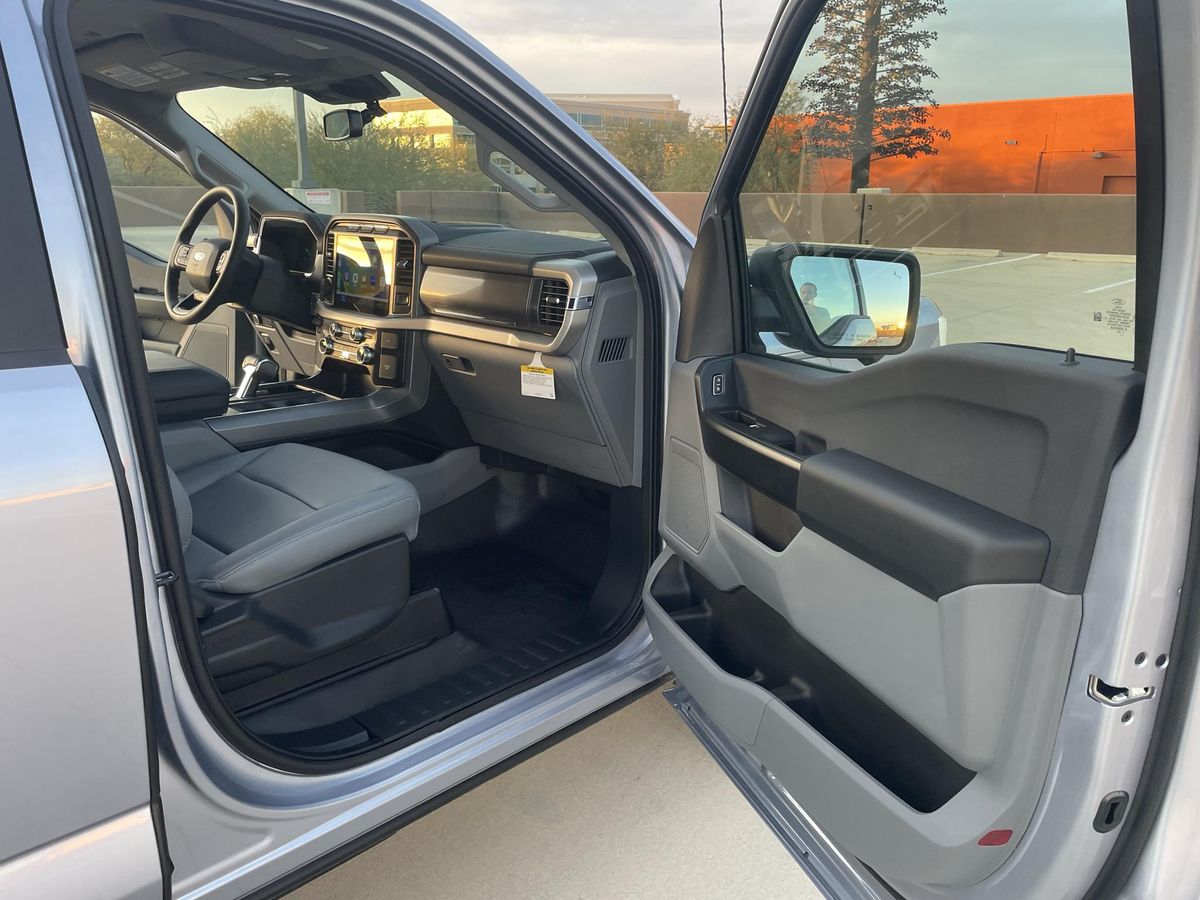 2022 Ford F-150 Lightning Pro - Image 49