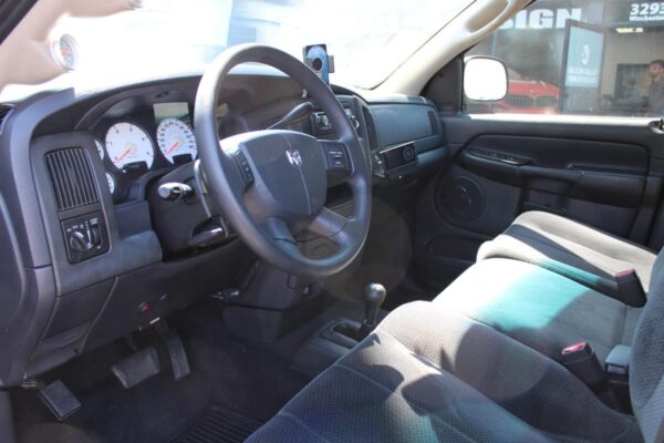 2005 Dodge Ram 2500 SLT 4x4  Watch 5.9-Liter Cummins Turbodiesel, 4WD, Some Modifications - Image 179