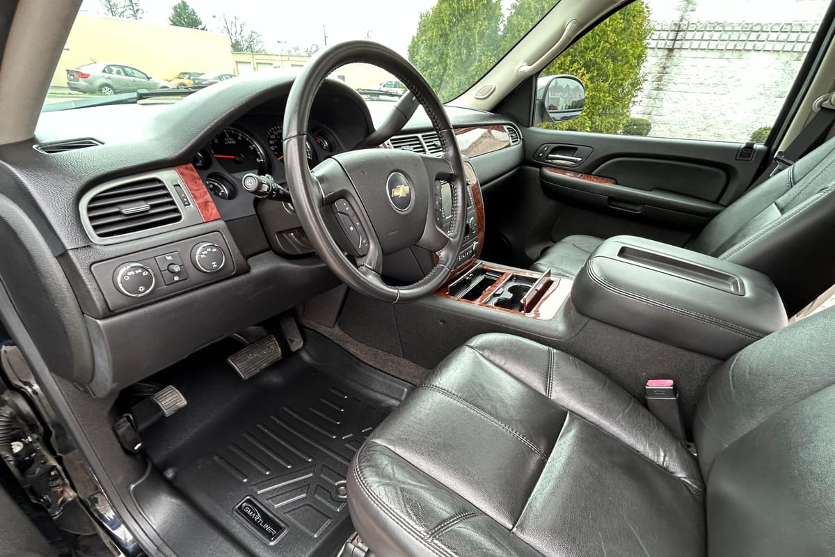 2007 Chevrolet Suburban LTZ 4x4 - Image 54