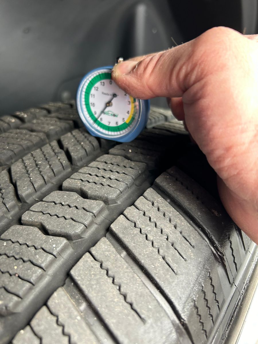 2007 Chevrolet Suburban LTZ 4x4 - Image 193