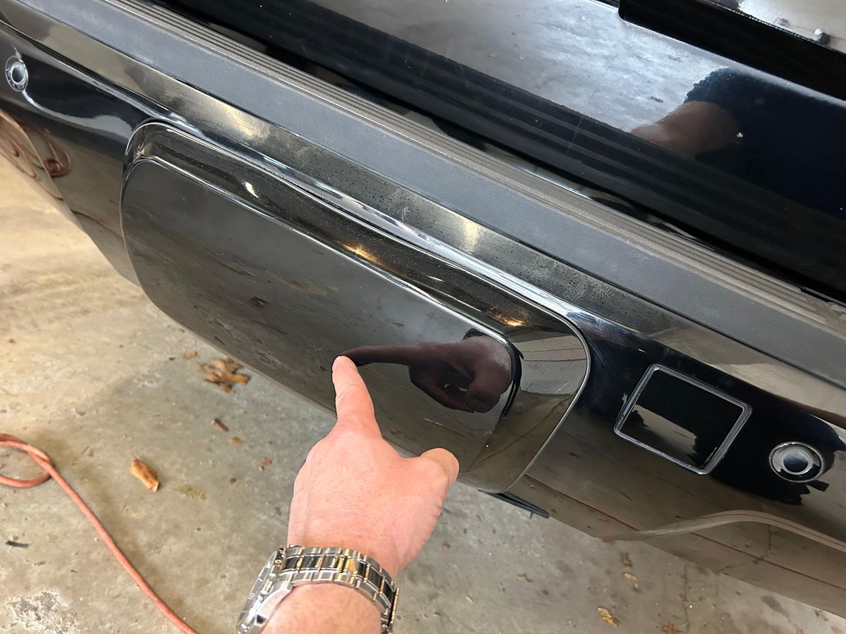 2007 Chevrolet Suburban LTZ 4x4 - Image 60