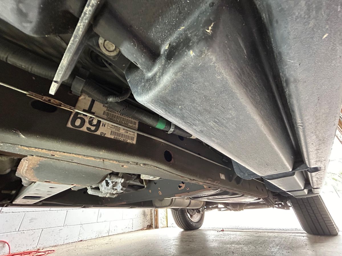 2007 Chevrolet Suburban LTZ 4x4 - Image 171