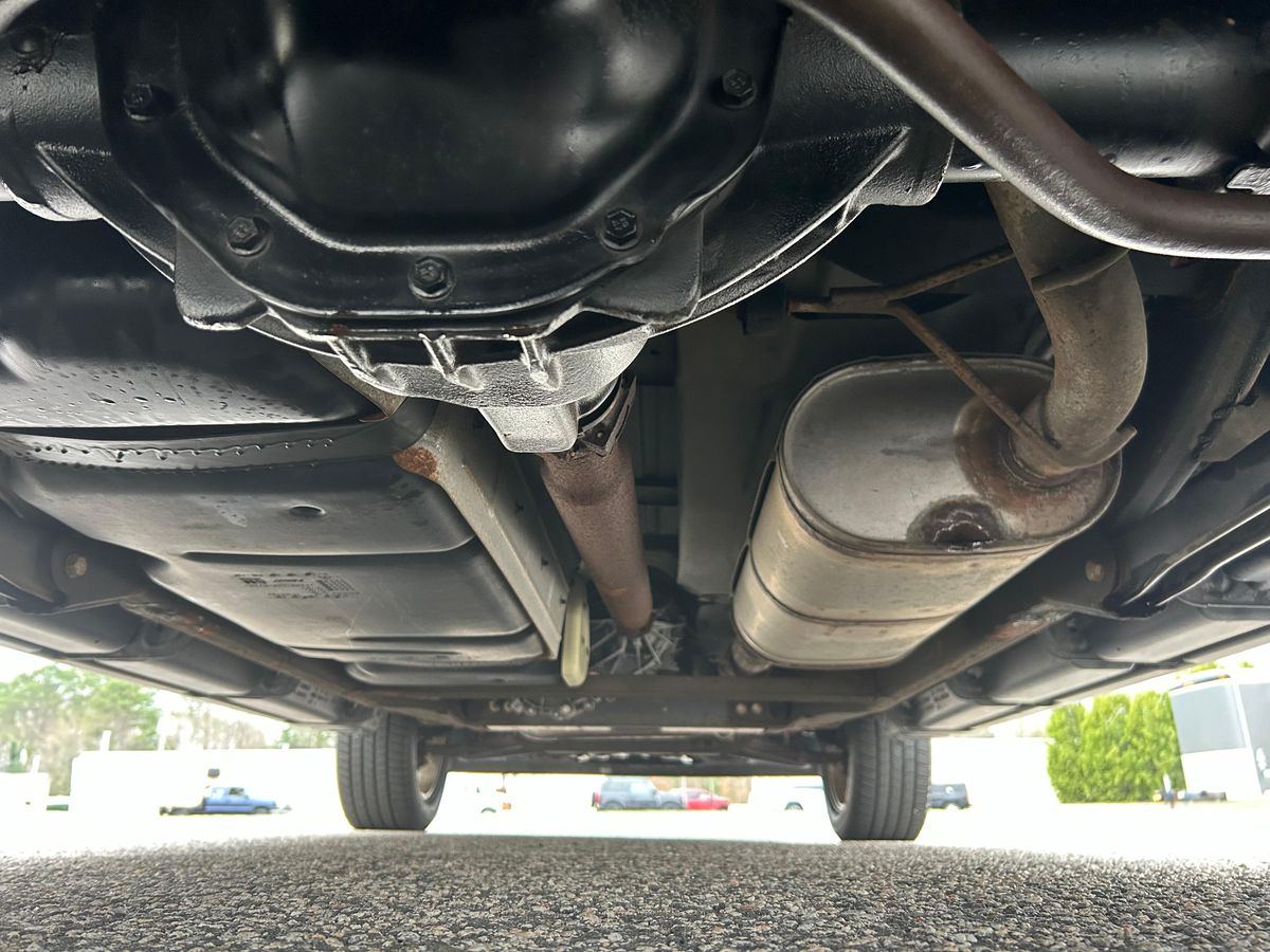 2007 Chevrolet Suburban LTZ 4x4 - Image 169