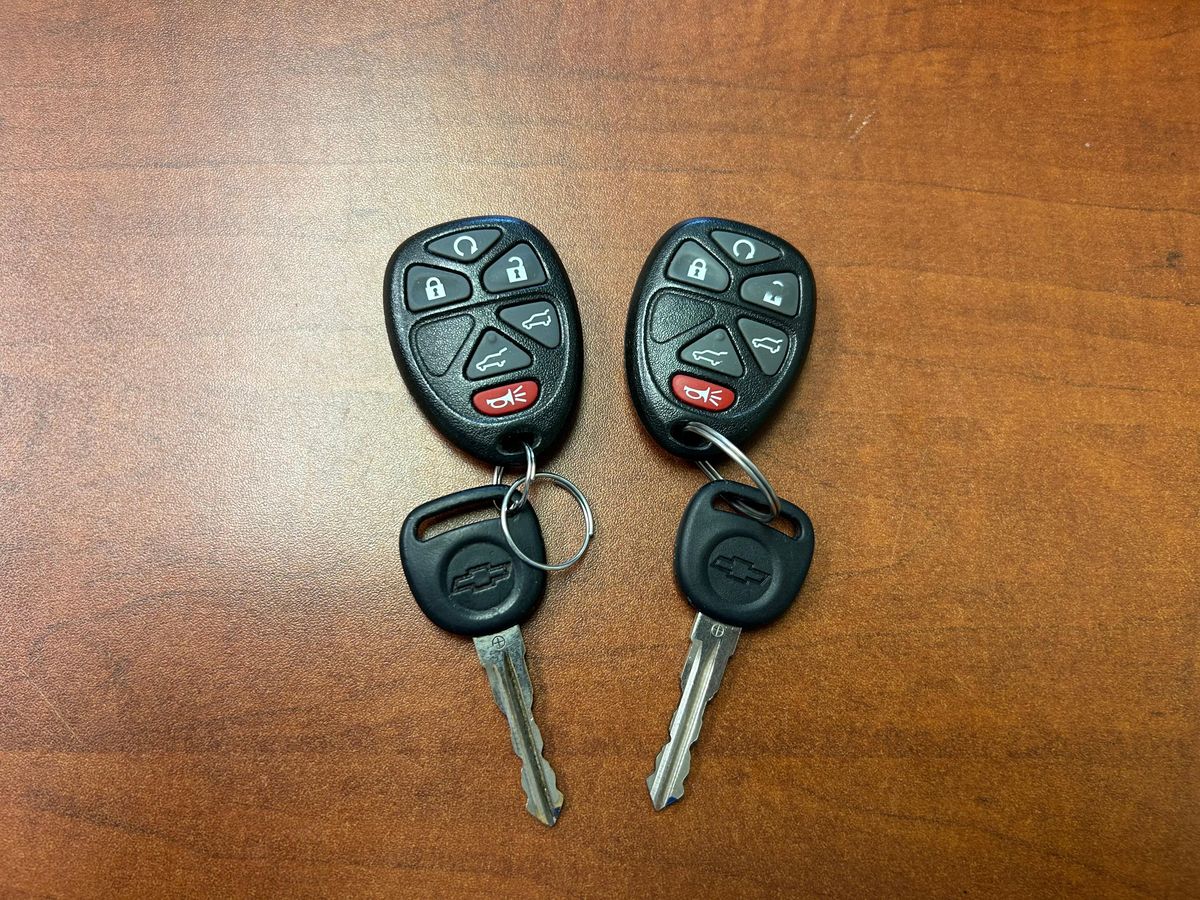 2007 Chevrolet Suburban LTZ 4x4 - Image 181