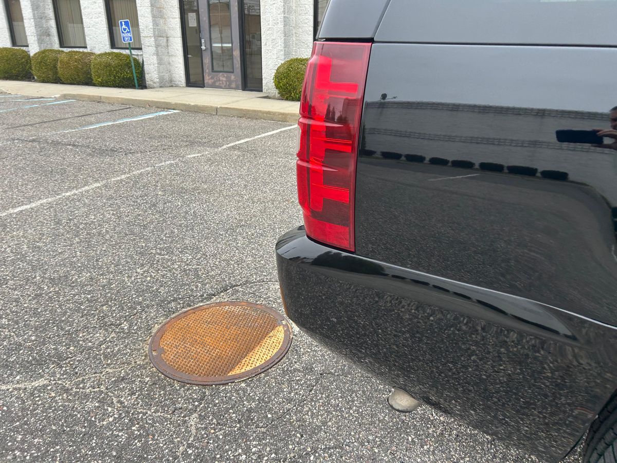 2007 Chevrolet Suburban LTZ 4x4 - Image 41