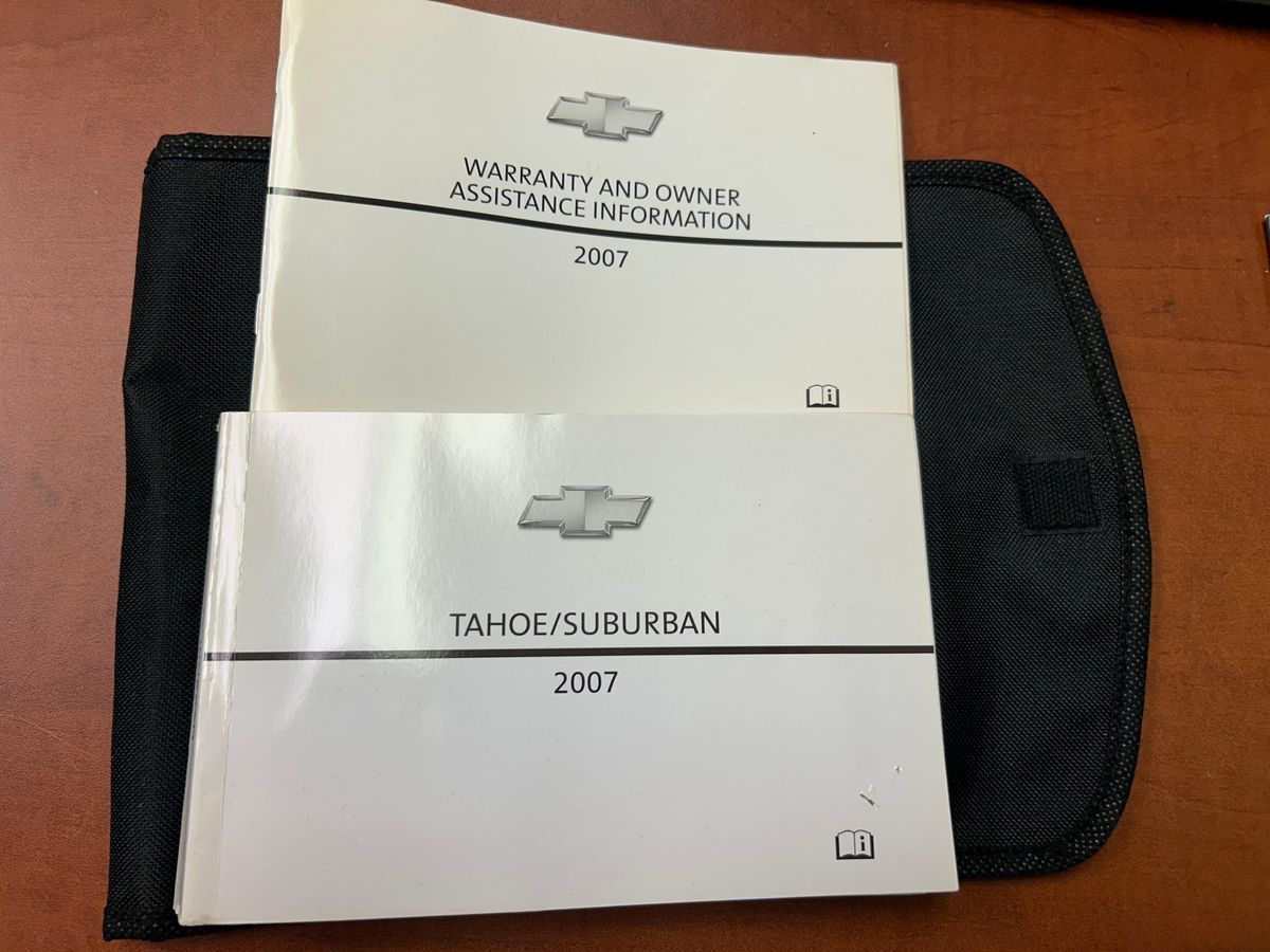 2007 Chevrolet Suburban LTZ 4x4 - Image 179