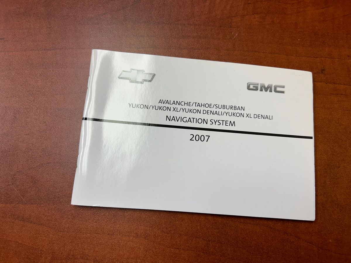 2007 Chevrolet Suburban LTZ 4x4 - Image 185