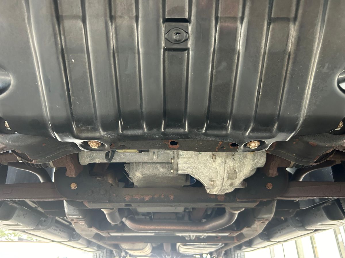 2007 Chevrolet Suburban LTZ 4x4 - Image 170