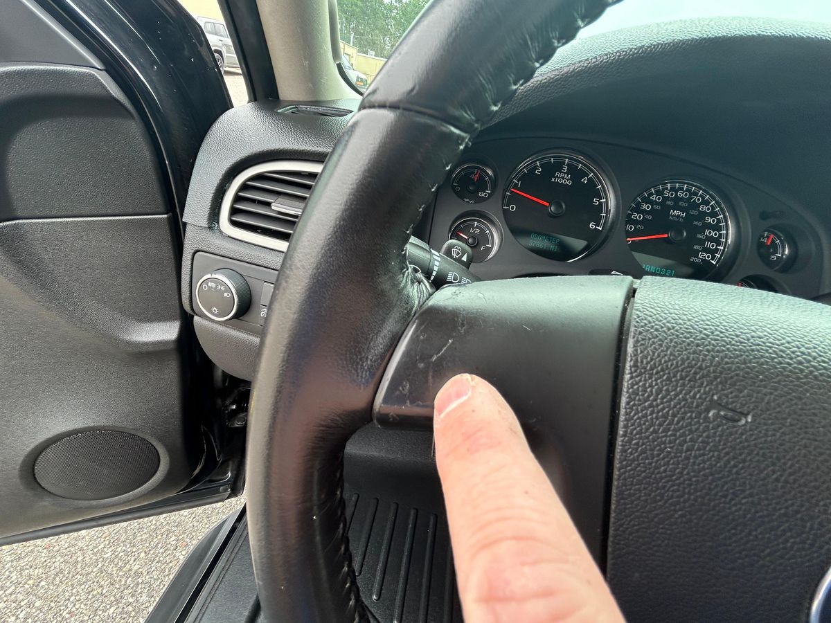 2007 Chevrolet Suburban LTZ 4x4 - Image 72