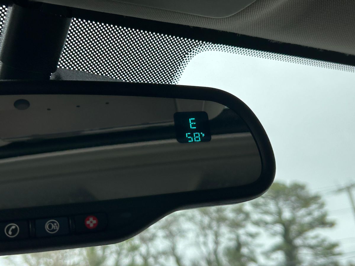 2007 Chevrolet Suburban LTZ 4x4 - Image 132