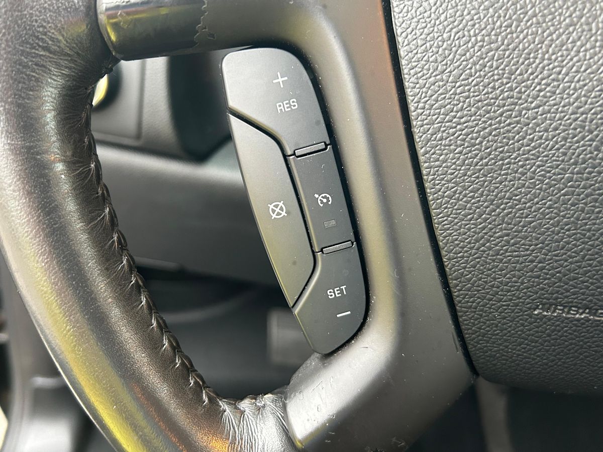 2007 Chevrolet Suburban LTZ 4x4 - Image 71