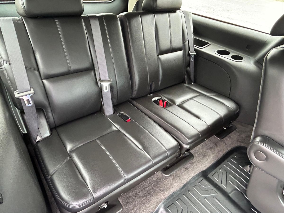 2007 Chevrolet Suburban LTZ 4x4 - Image 81