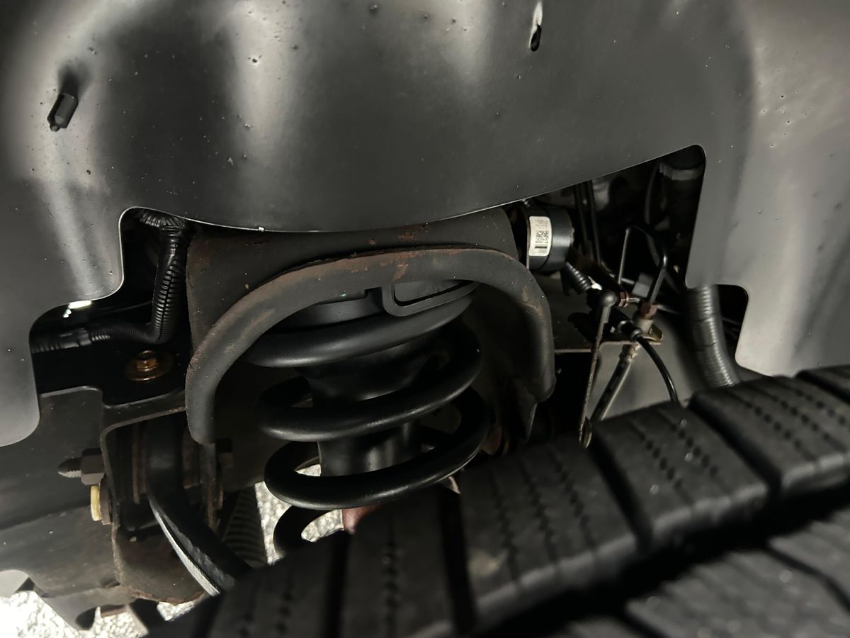 2007 Chevrolet Suburban LTZ 4x4 - Image 159