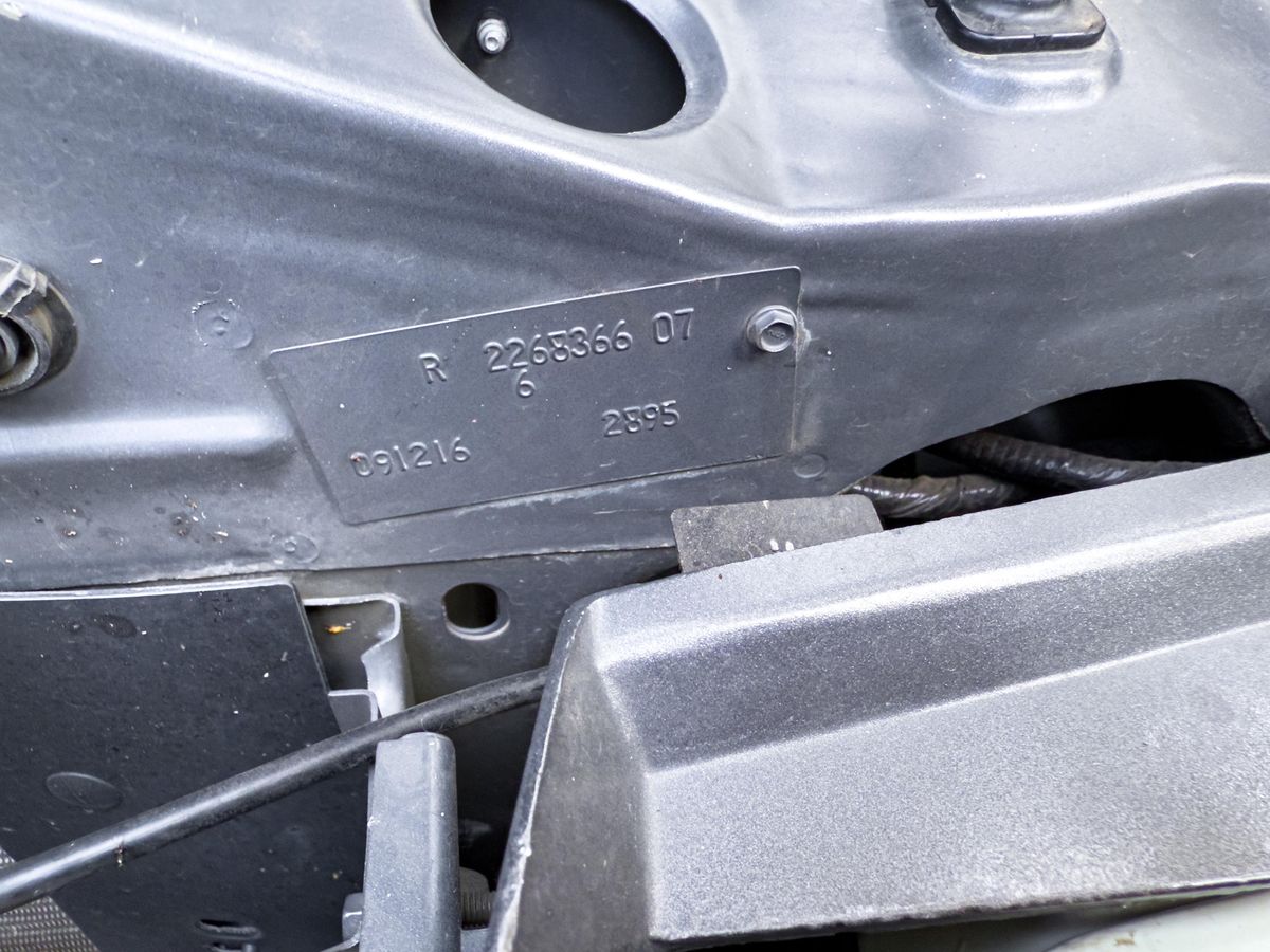 2010 Ford Ranger XL - Image 88