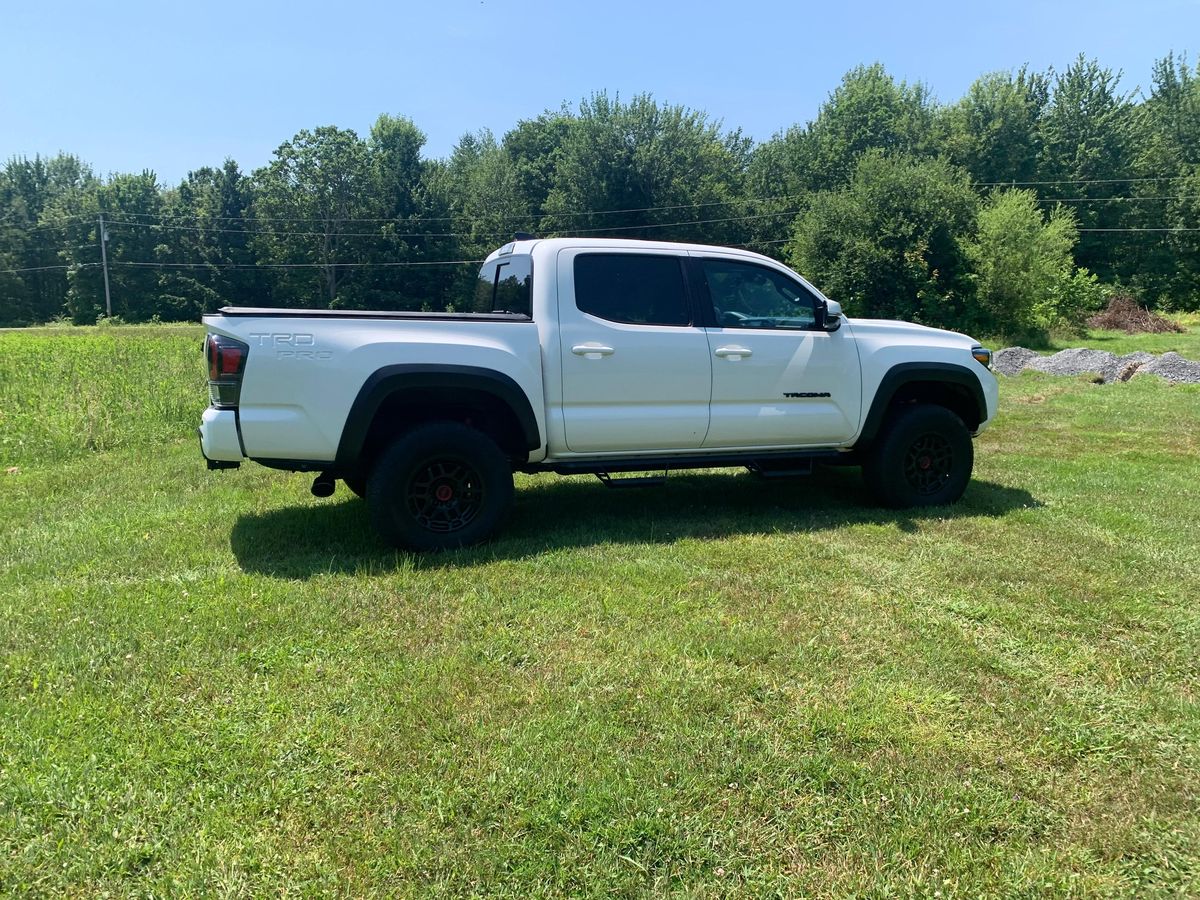 2023 Toyota Tacoma TRD Pro Double Cab 4×4 - Image 28