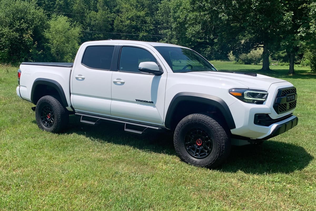 2023 Toyota Tacoma TRD Pro Double Cab 4×4 - Image 2